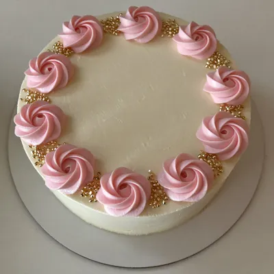 كيكة عيد ميلاد صغيرة